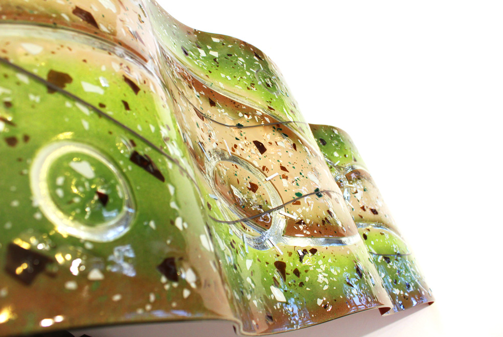 fused-glass-art-wiggle-apple2